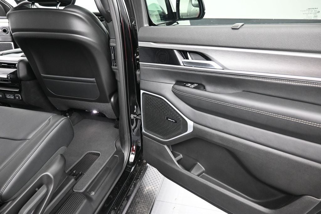 2026 Jeep Grand Wagoneer Limited Altitude