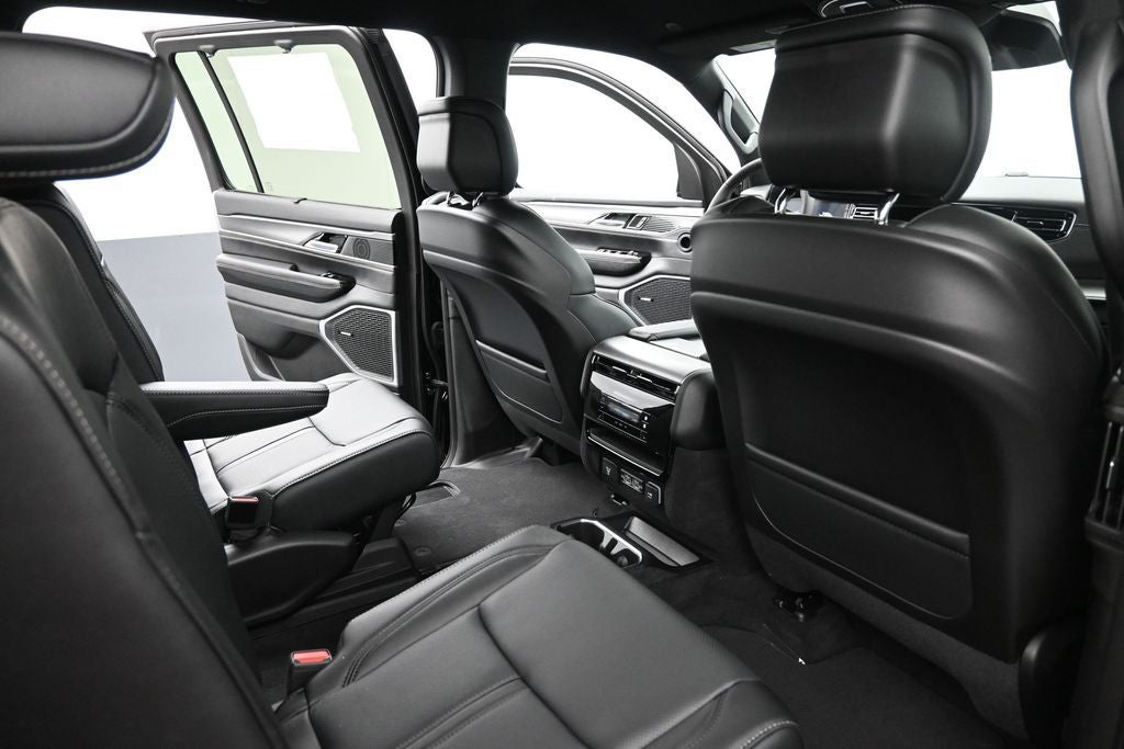2026 Jeep Grand Wagoneer Limited Altitude