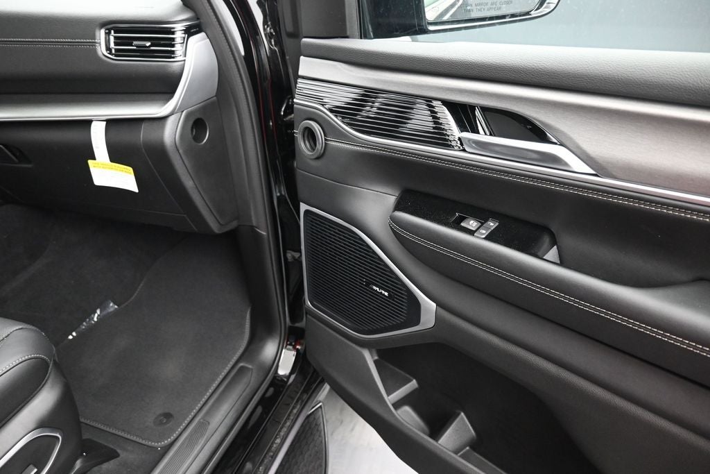 2026 Jeep Grand Wagoneer Limited Altitude