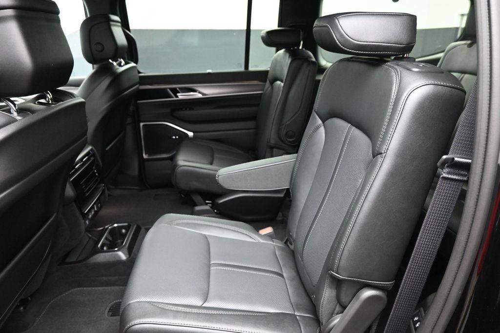 2026 Jeep Grand Wagoneer Limited Altitude