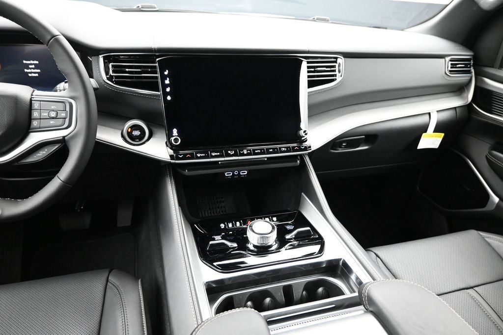2026 Jeep Grand Wagoneer Limited Reserve