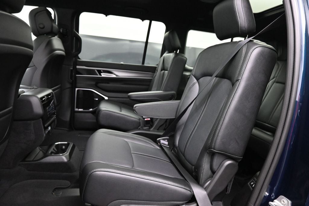2026 Jeep Grand Wagoneer Limited Reserve