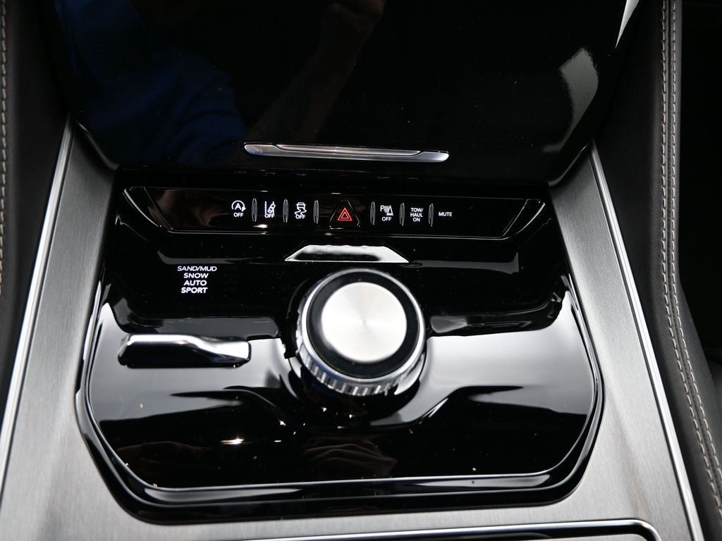 2026 Jeep Grand Wagoneer Altitude