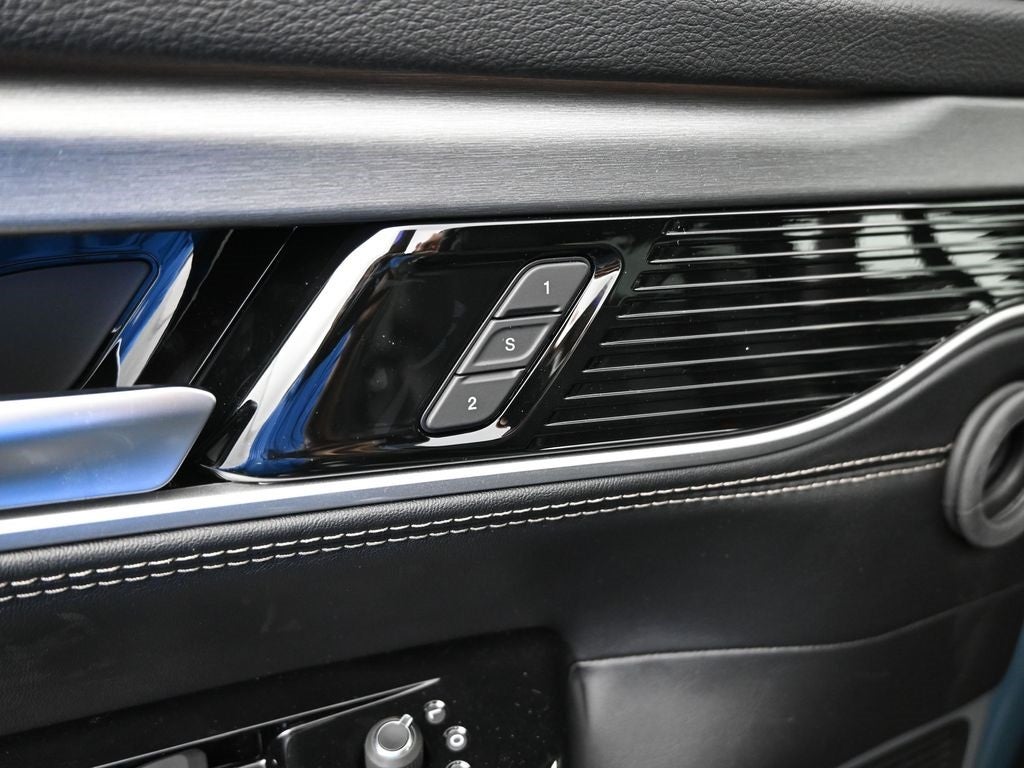 2026 Jeep Grand Wagoneer Altitude