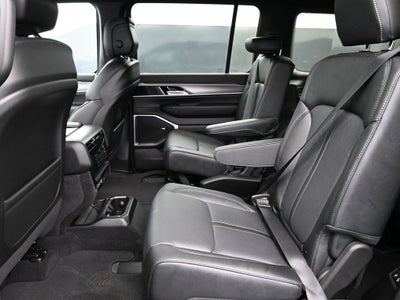 2026 Jeep Grand Wagoneer Altitude