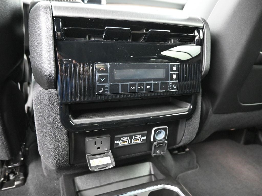 2026 Jeep Grand Wagoneer Altitude