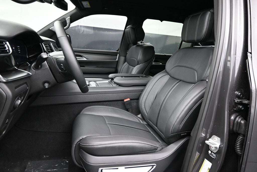 2026 Jeep Grand Wagoneer Summit Obsidian