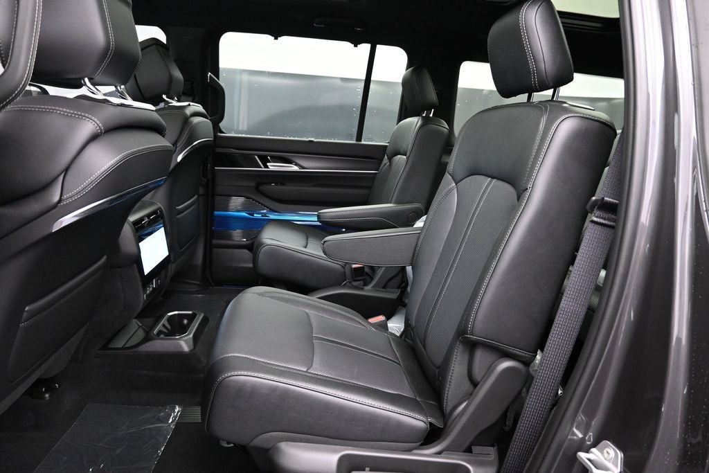 2026 Jeep Grand Wagoneer Summit Obsidian