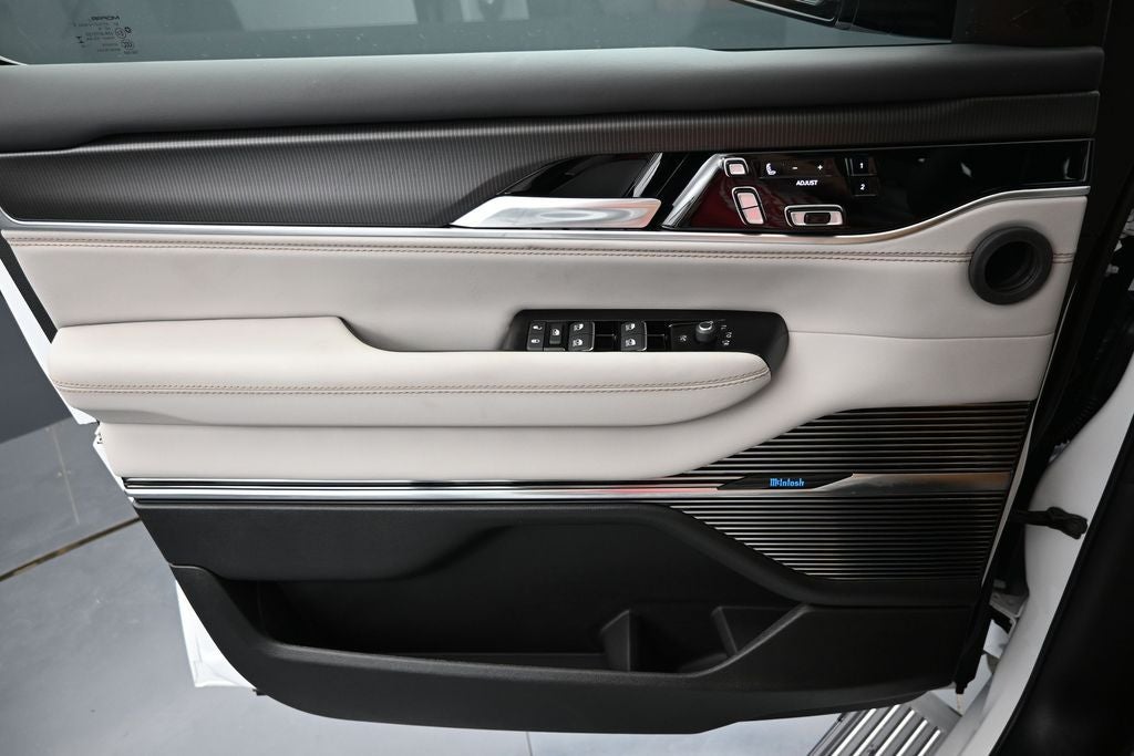 2026 Jeep Grand Wagoneer Summit Obsidian