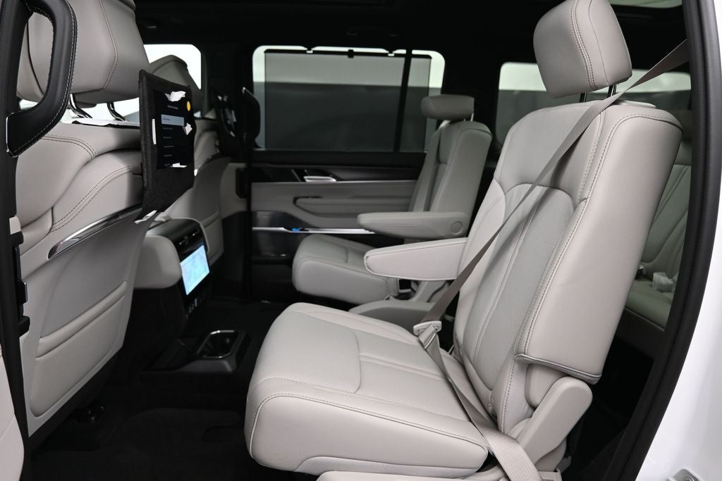 2026 Jeep Grand Wagoneer Summit Obsidian