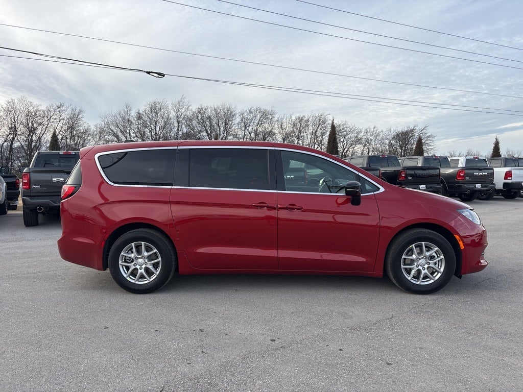 2026 Chrysler Voyager LX