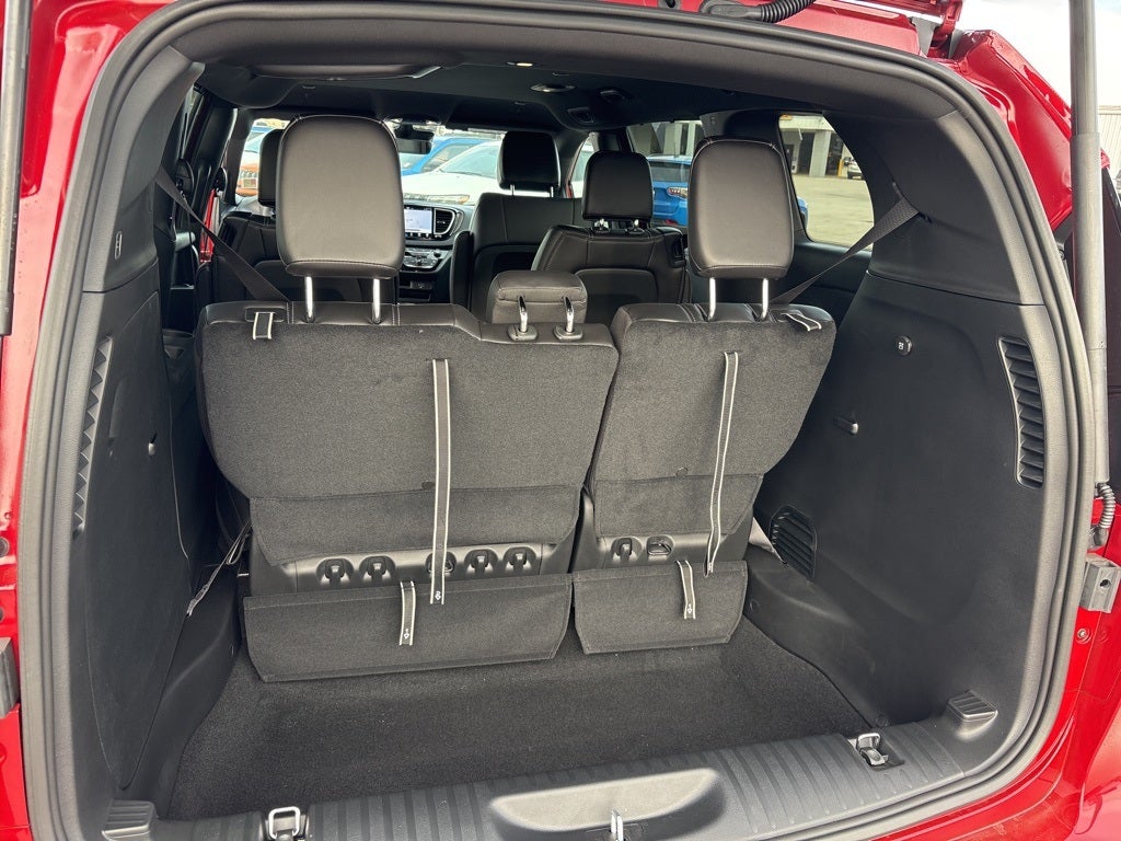 2026 Chrysler Voyager LX