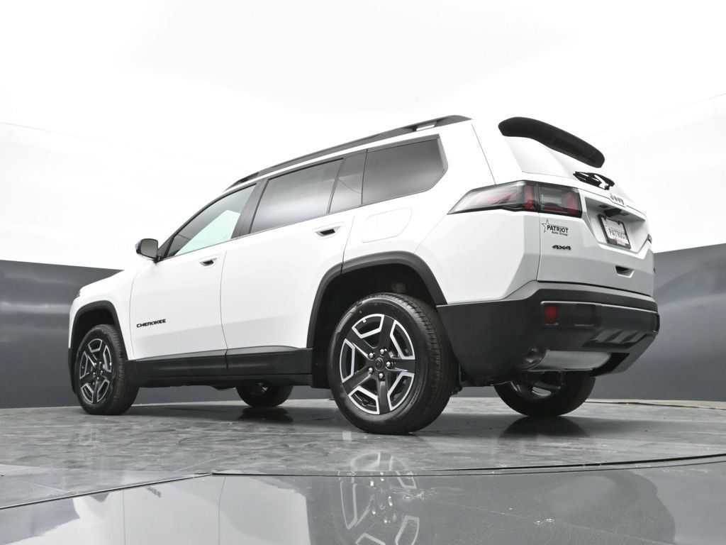 2026 Jeep Cherokee Laredo