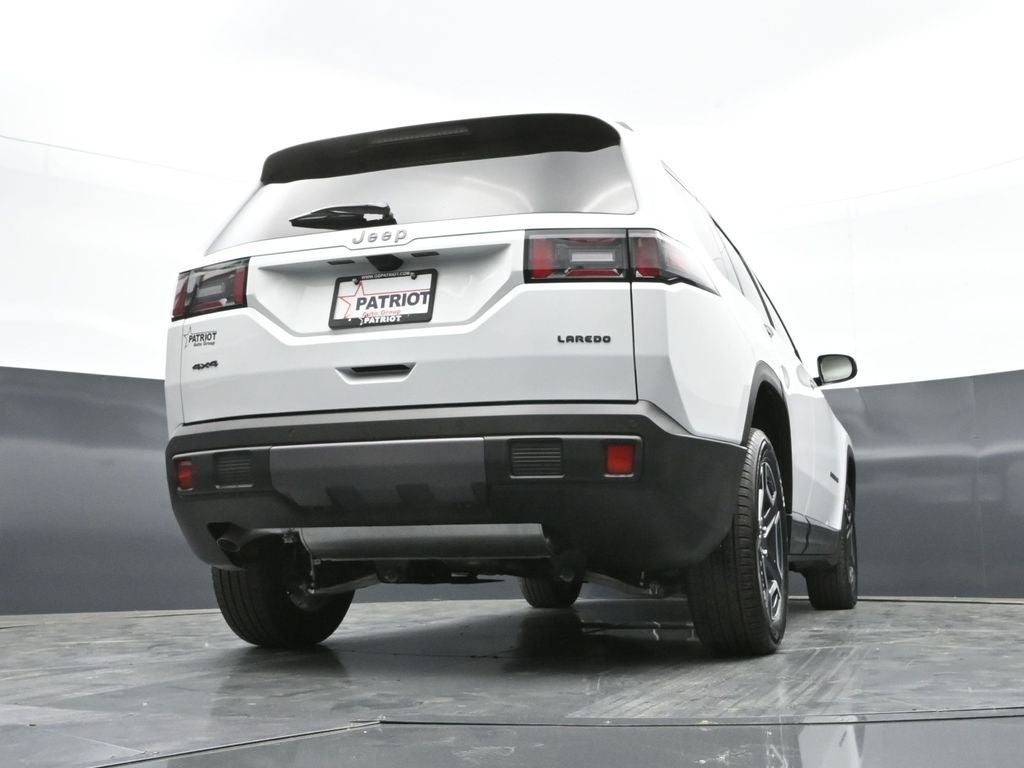 2026 Jeep Cherokee Laredo