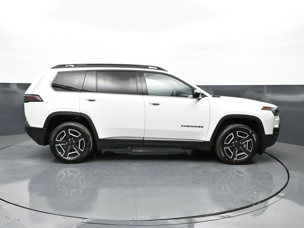 2026 Jeep Cherokee Laredo