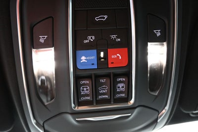 2026 Jeep Cherokee Overland
