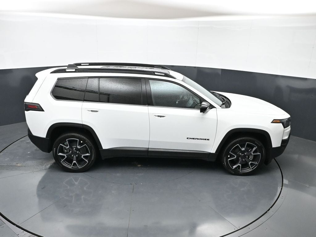 2026 Jeep Cherokee Overland