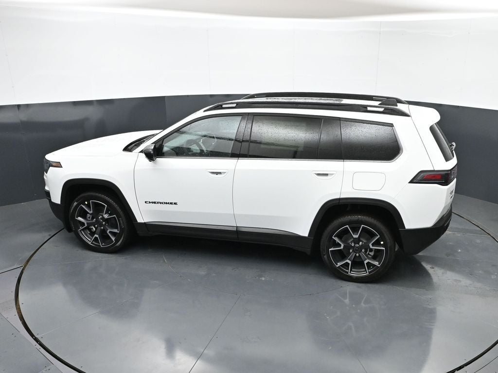 2026 Jeep Cherokee Overland