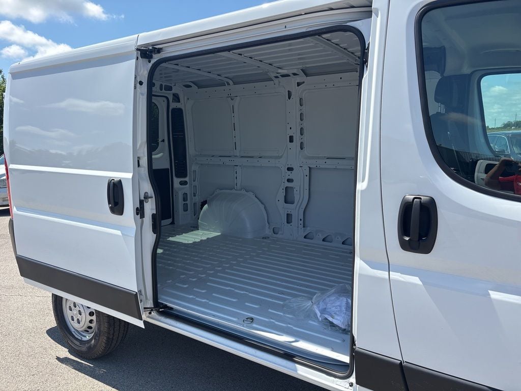 2026 RAM ProMaster 1500 Low Roof