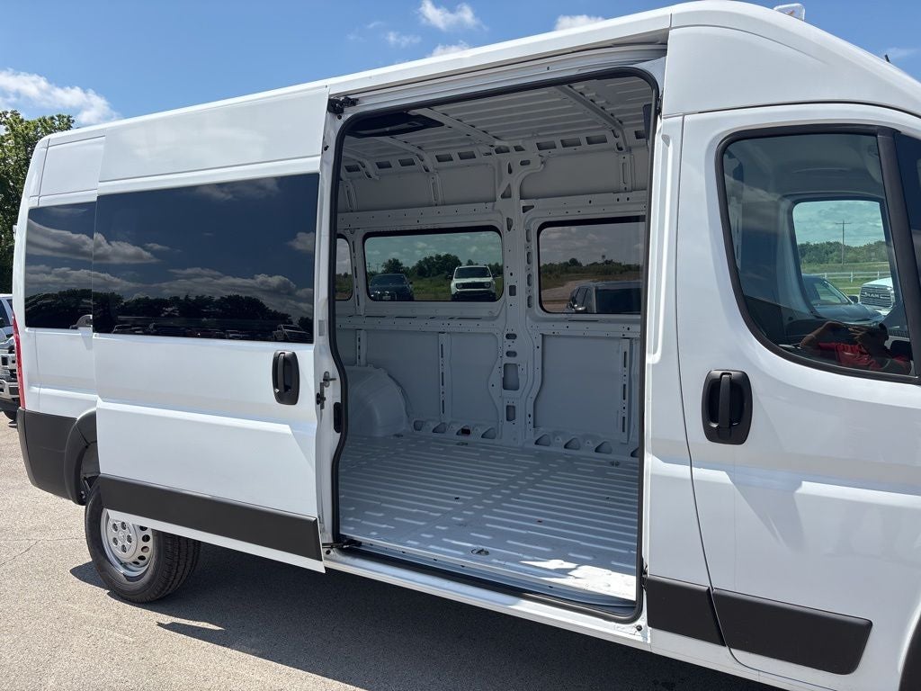 2026 RAM ProMaster 2500 Window Van High Roof